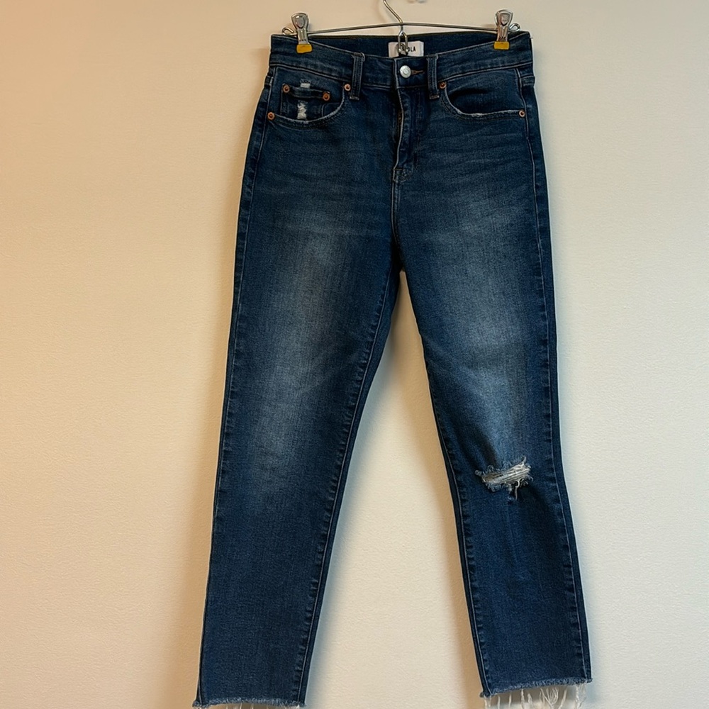 Great size 27 Pistola jeans slight distress